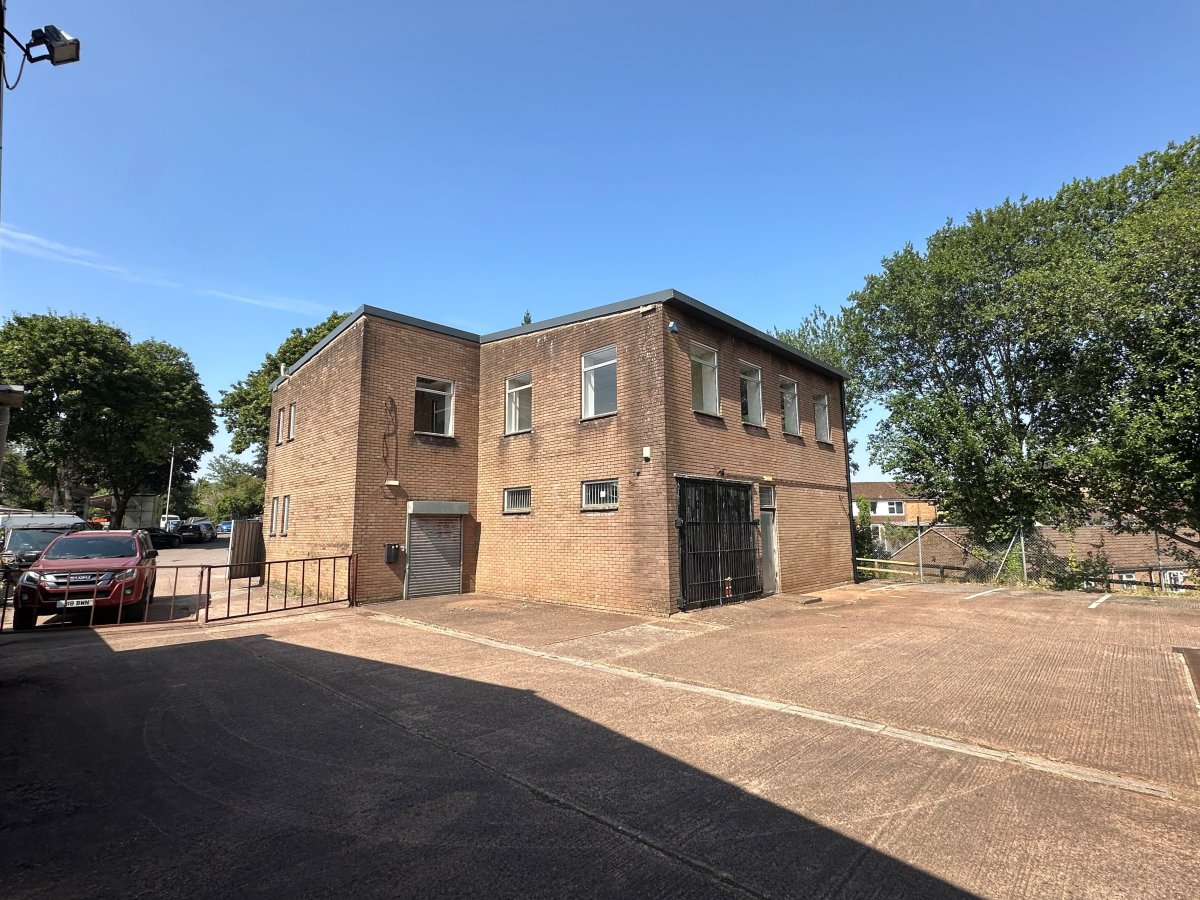 Industrial in Bampton