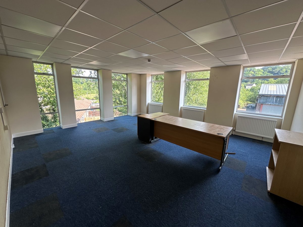 Industrial Unit in Bampton - photo 4