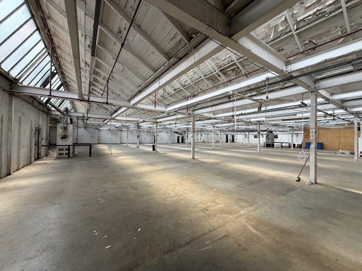 Industrial Unit in Leicester - photo 2