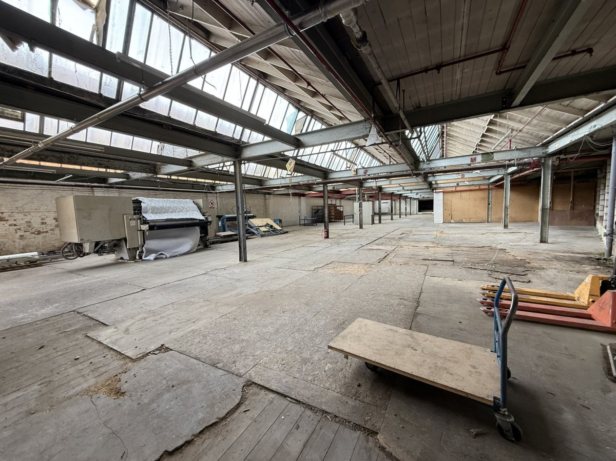 Industrial Unit in Leicester - photo 3