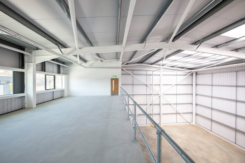 Industrial Unit in Wimborne - photo 2