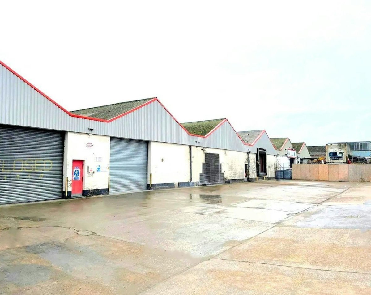 Industrial Unit in Park Royal, London - photo 2