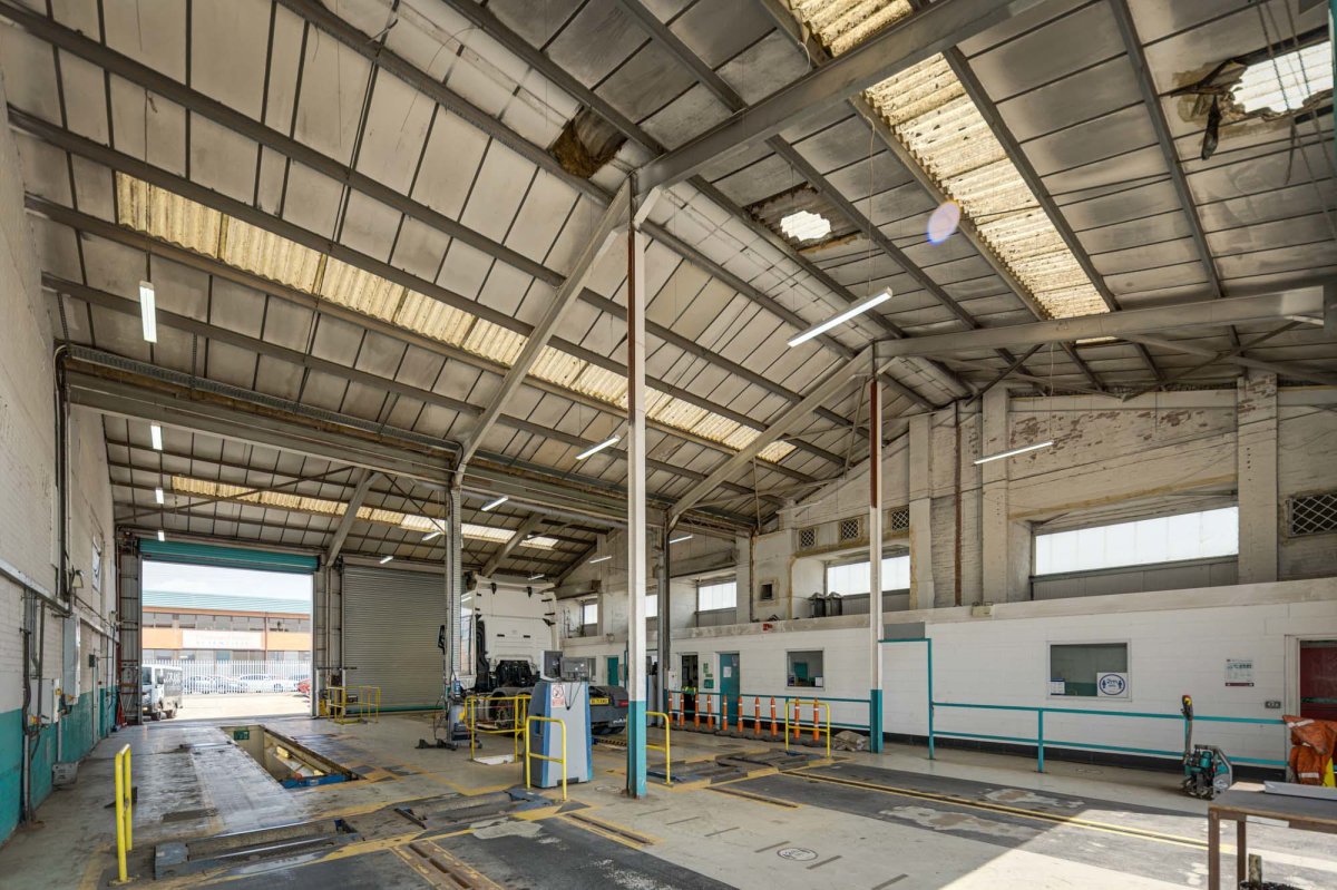 Industrial Unit in Loughborough - photo 4