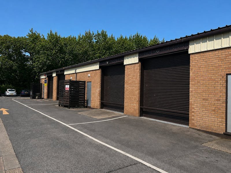 Industrial Unit in Christchurch - photo 4