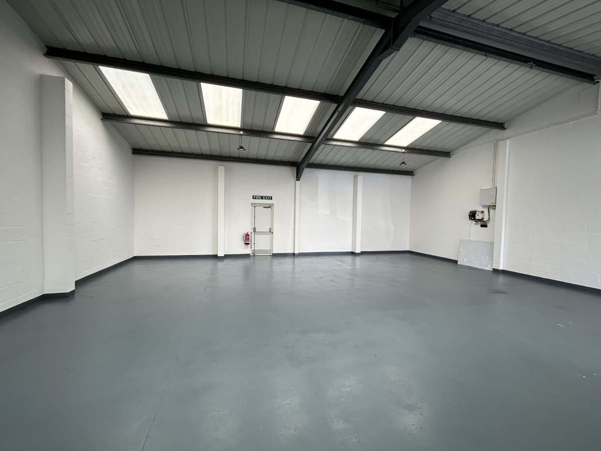 Industrial Unit in Launceston - photo 3