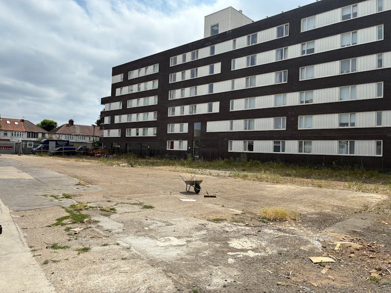 Industrial Unit in Leyton - photo 2