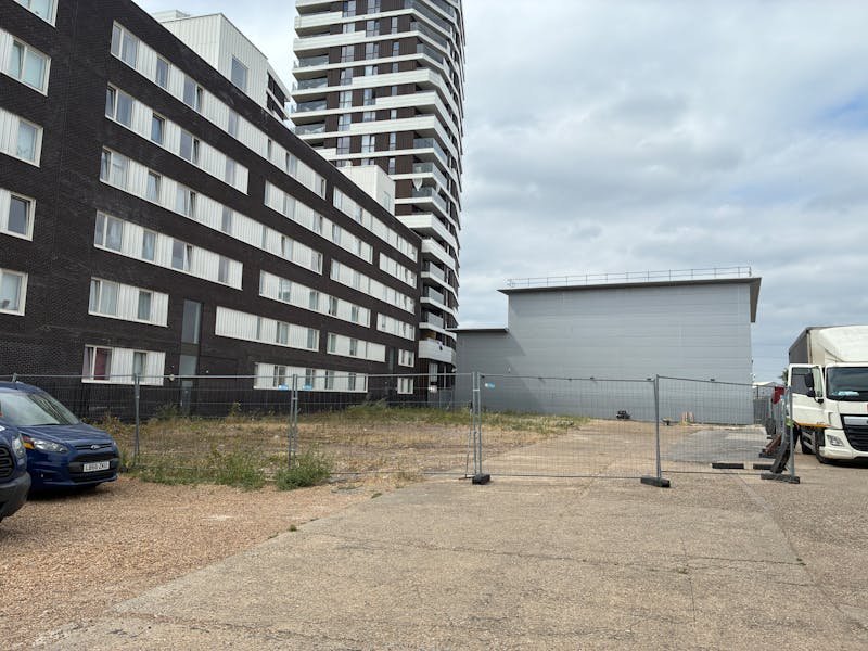 Industrial Unit in Leyton - photo 3