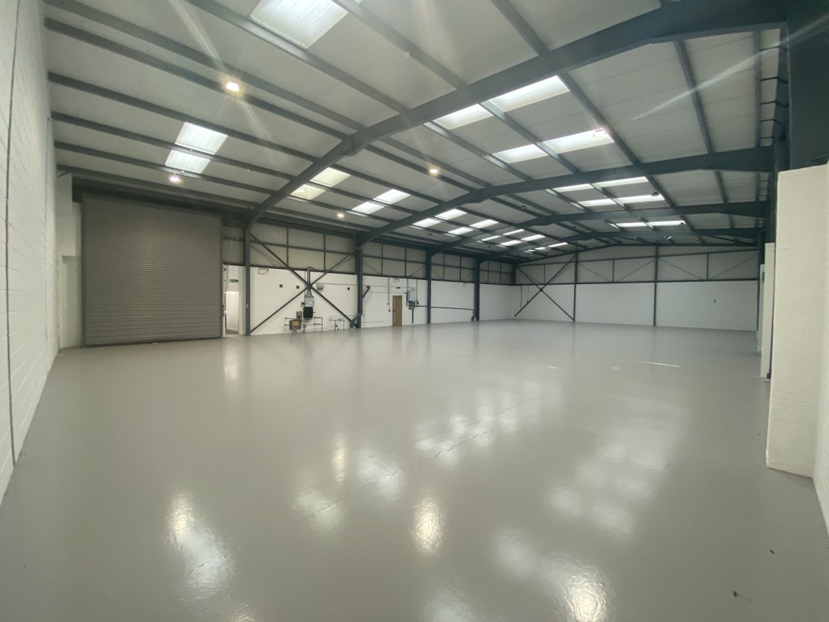 Industrial Unit in Wolverhampton - photo 2