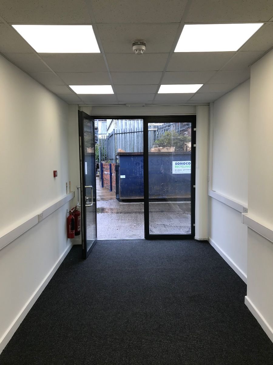 Industrial Unit in Halifax - photo 2