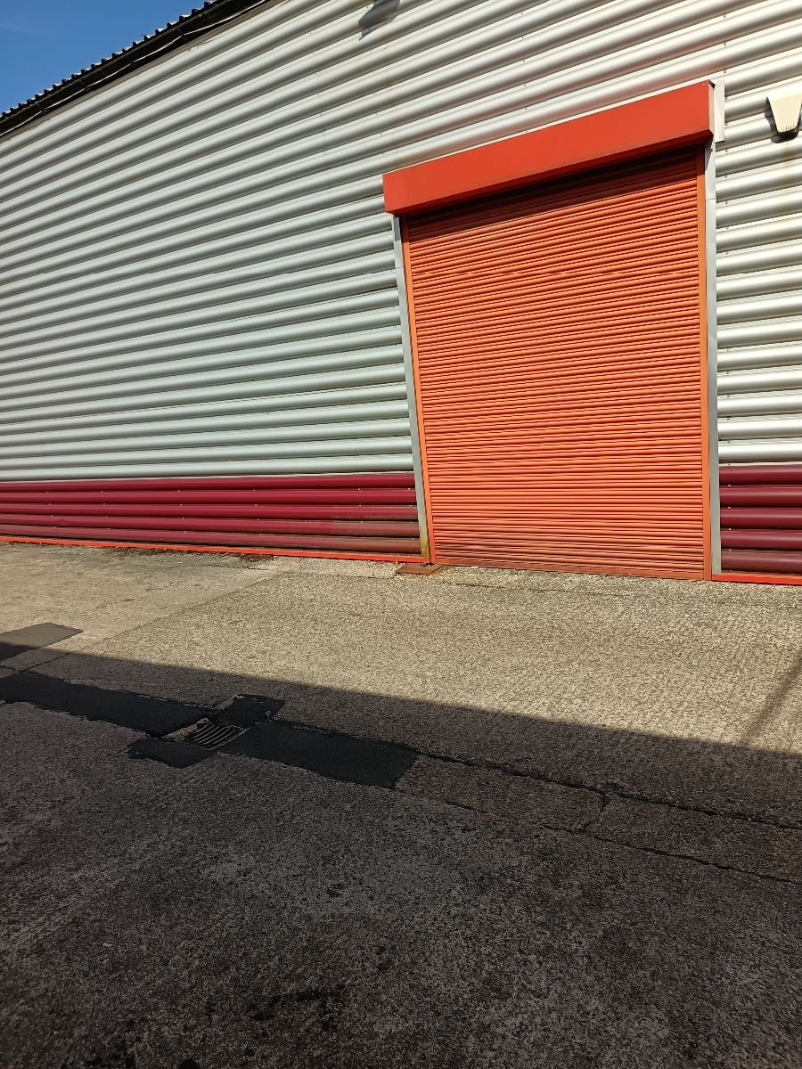 Industrial Unit in Halifax - photo 2