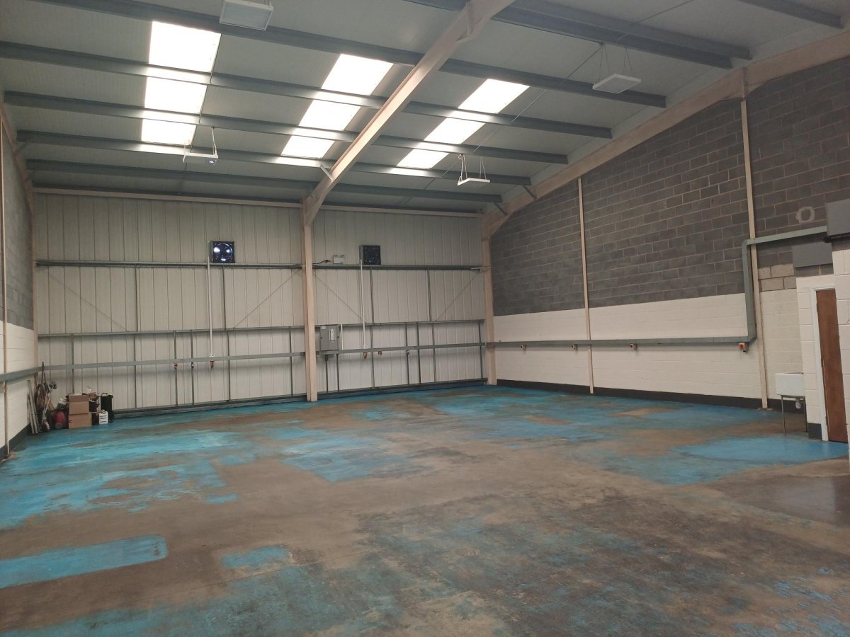 Industrial Unit in Peterborough - photo 3