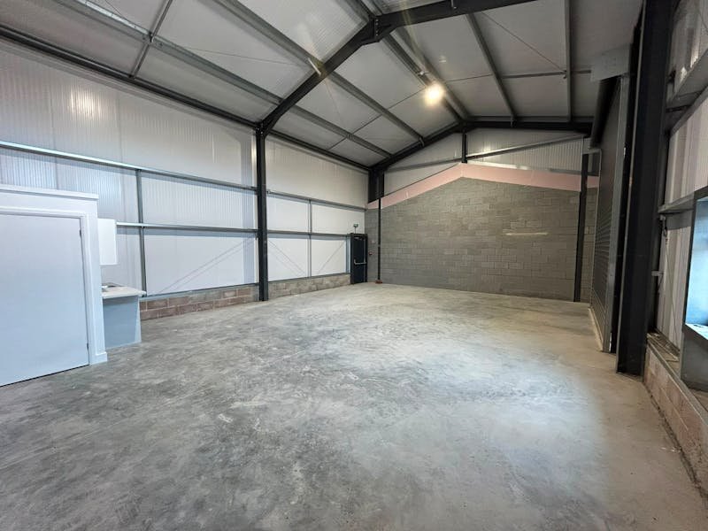 Industrial Unit in Christchurch - photo 3