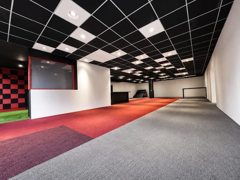 Industrial Unit in Fleet - photo 4