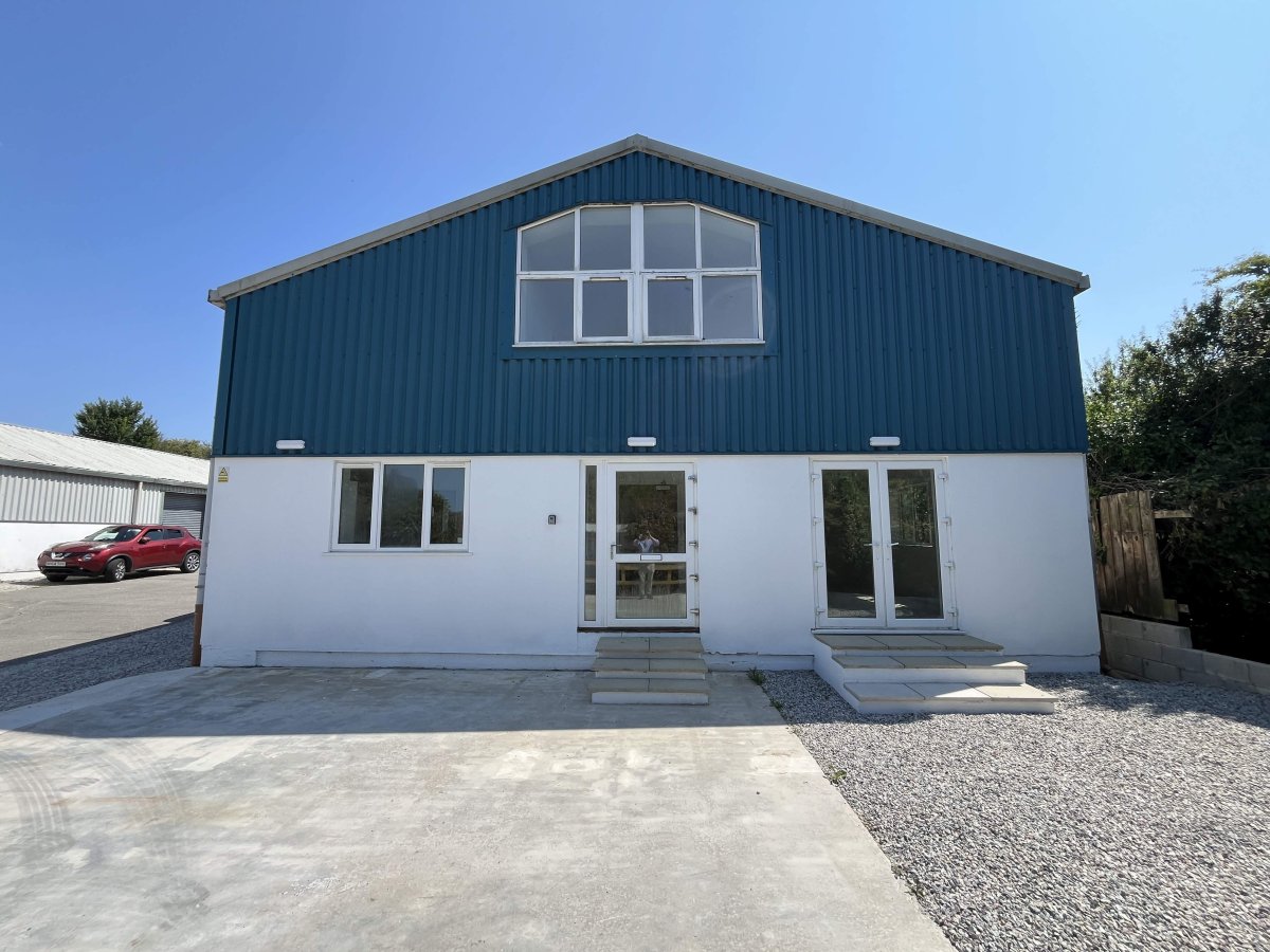 Industrial Unit in Wadebridge - photo 3