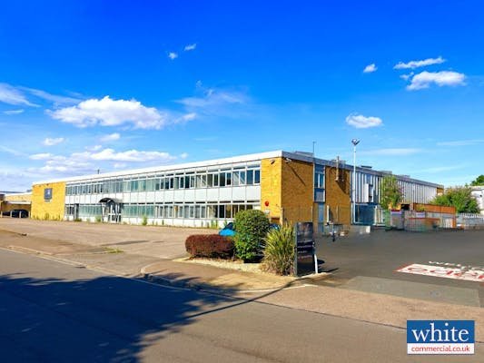 Industrial Unit in Banbury - photo 2