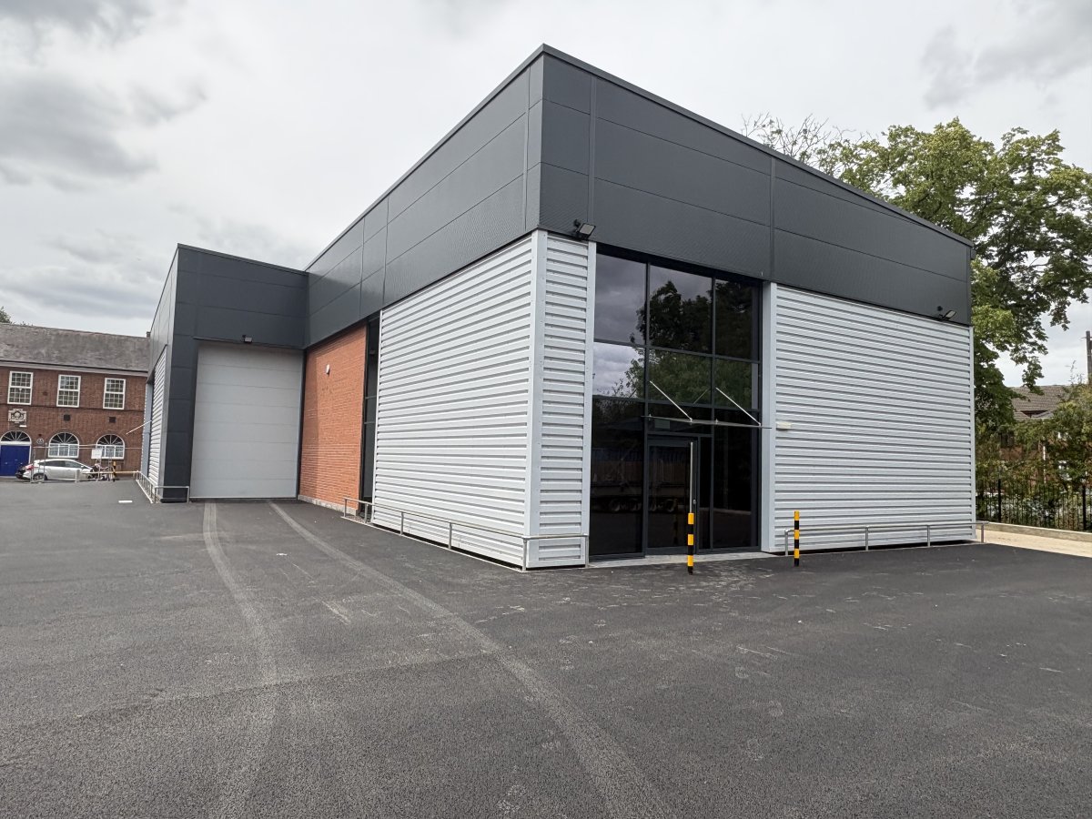 Industrial Unit in Leicester - photo 2