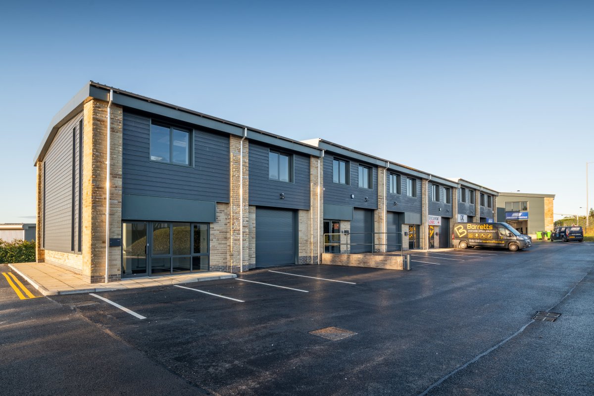 Industrial Unit in Bradford - photo 4