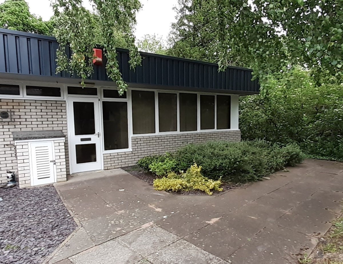 Industrial Unit in Newtown - photo 2