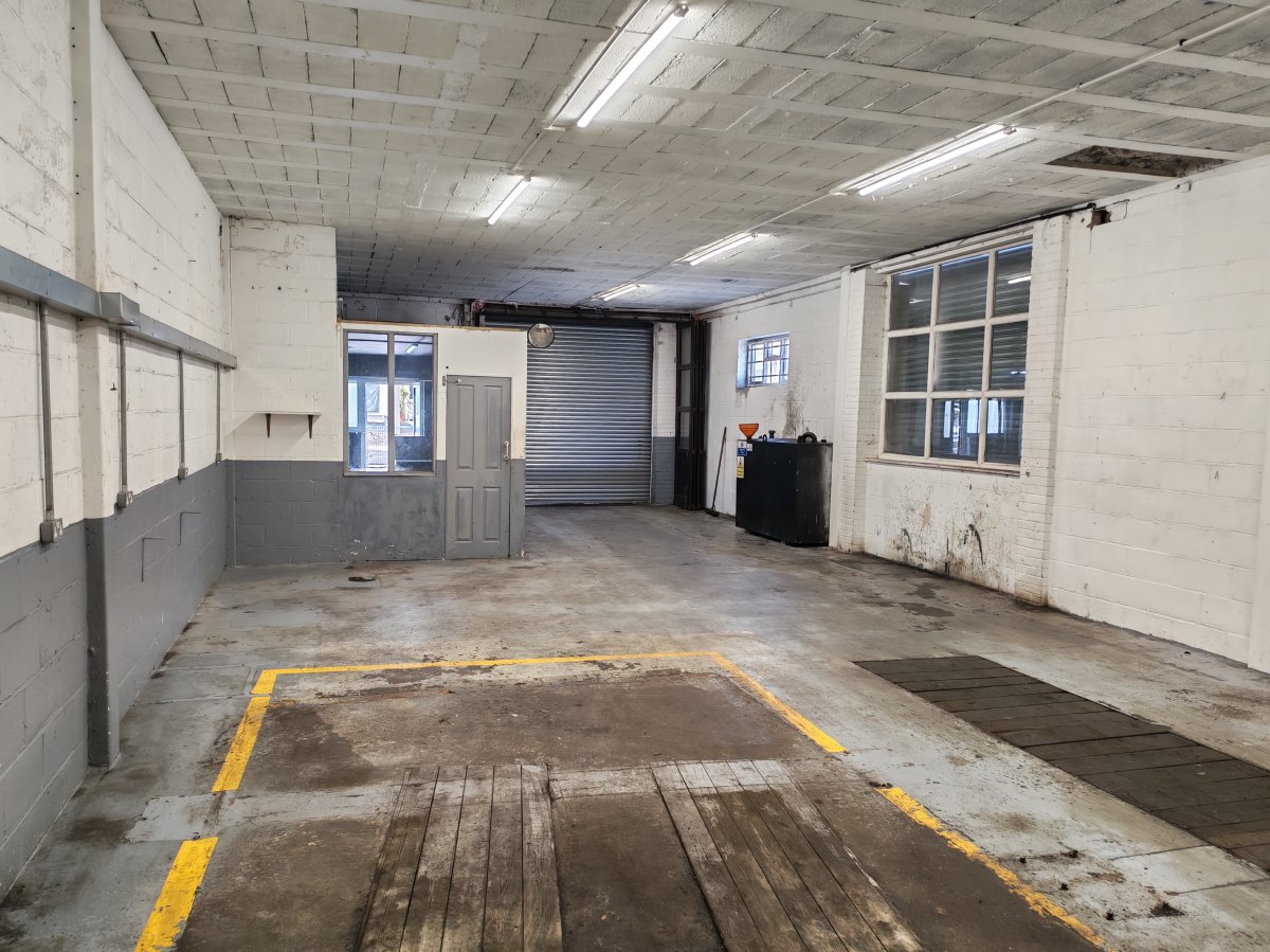 Industrial Unit in Lowestoft - photo 2