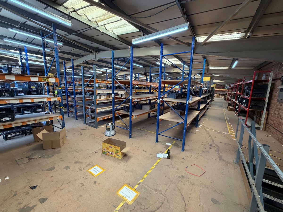Industrial Unit in Whetstone - photo 3