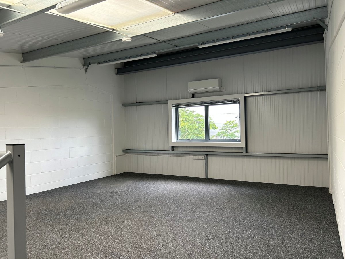 Industrial Unit in Ipswich - photo 2