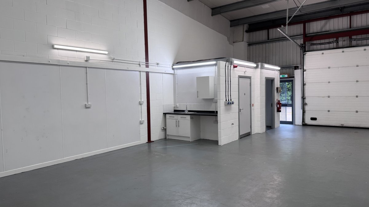 Industrial Unit in Bury St. Edmunds - photo 4