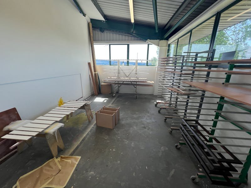 Industrial Unit in Portsmouth - photo 3