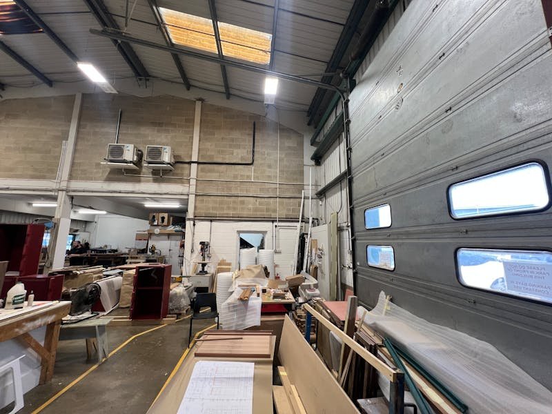 Industrial Unit in Portsmouth - photo 3