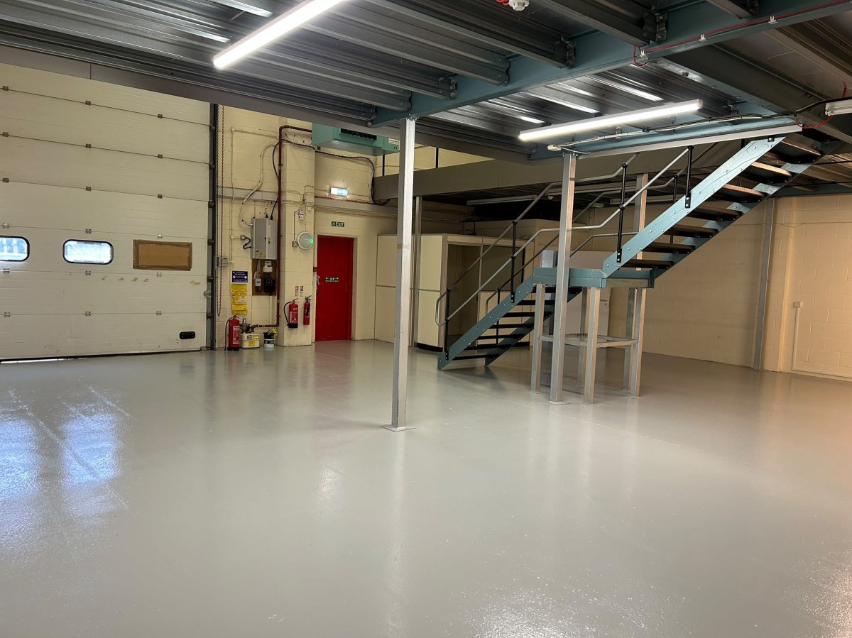 Industrial Unit in Corby - photo 4