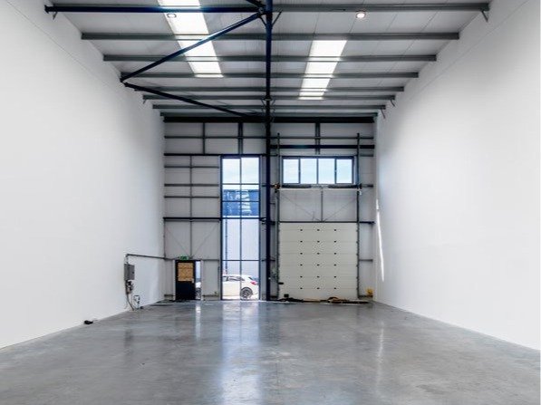 Industrial Unit in Poole - photo 2