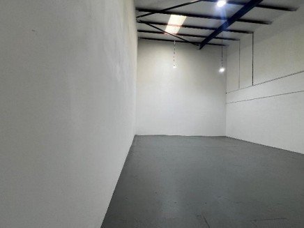 Industrial Unit in Shrewsbury - photo 2