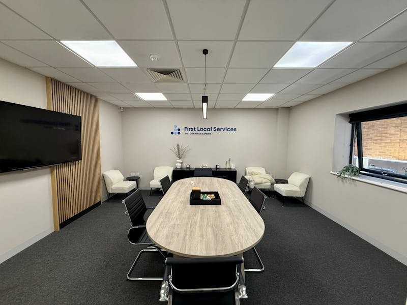 Industrial Unit in Ringwood - photo 2