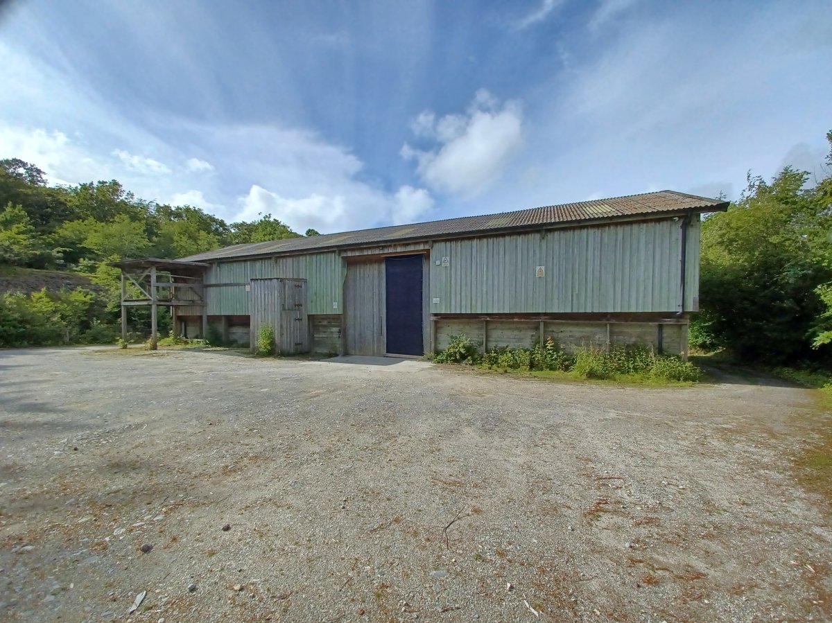 Industrial Unit in Kelly Bray - photo 2