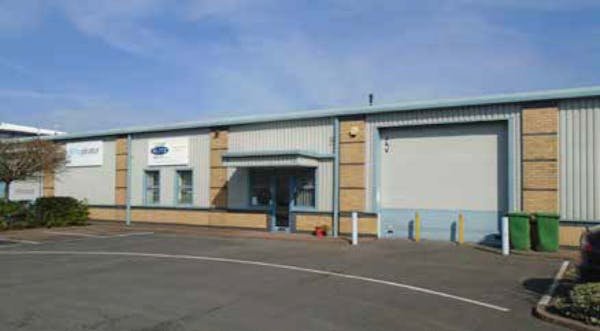 Industrial Unit in Manchester - photo 3