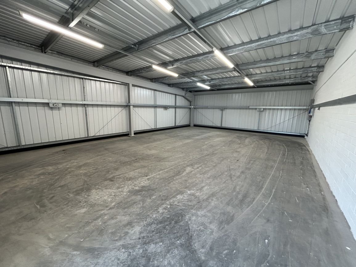 Industrial Unit in Plymouth - photo 4