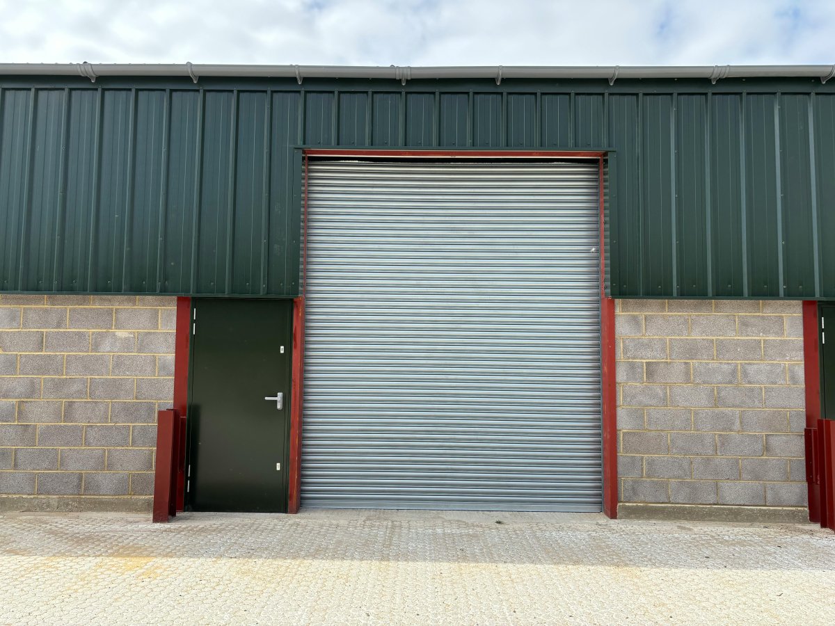 Industrial Unit in Southampton - photo 2