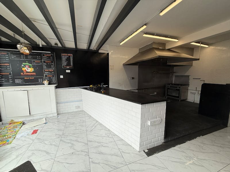 Industrial Unit in Addlestone - photo 2
