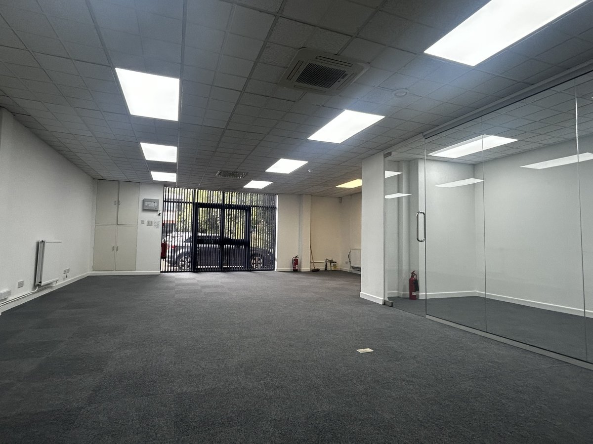 Industrial Unit in Exeter - photo 2
