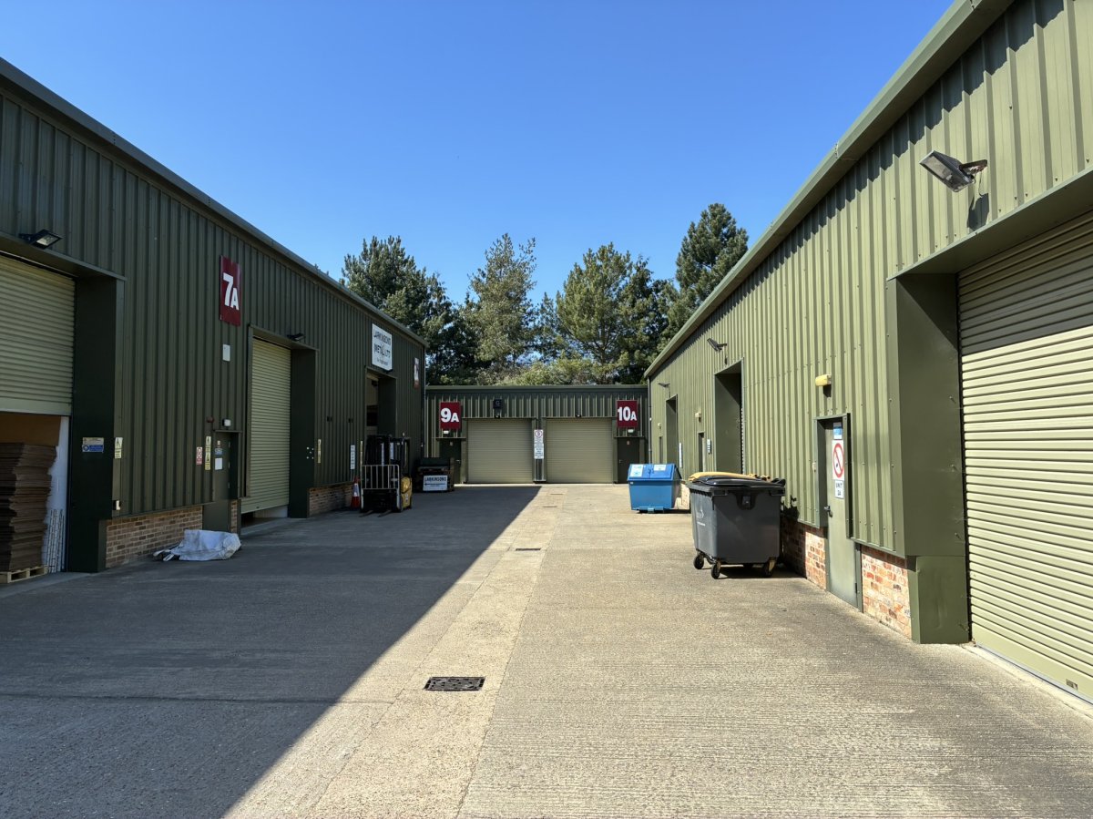 Industrial Unit in Pampisford - photo 2