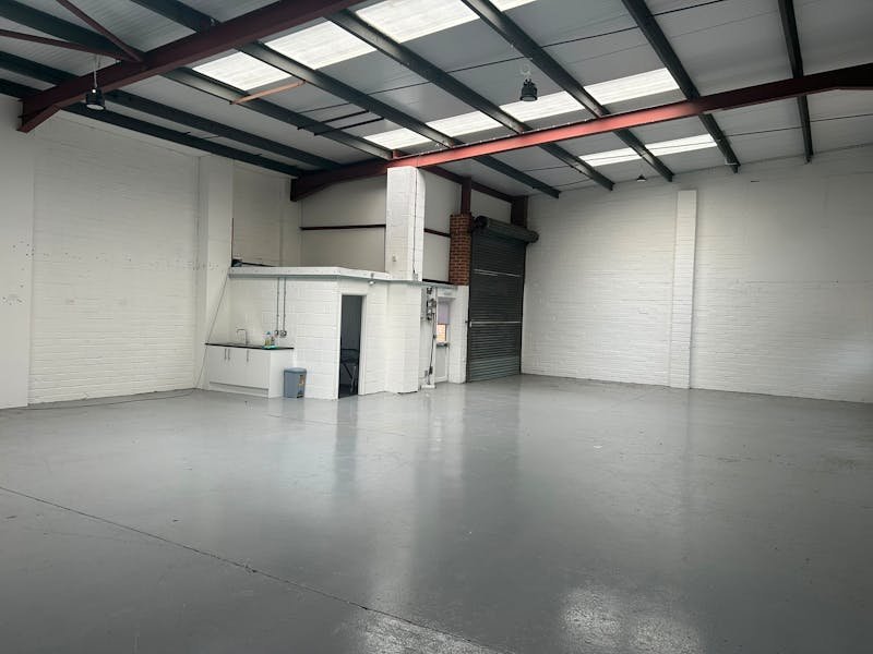 Industrial Unit in Poole - photo 3