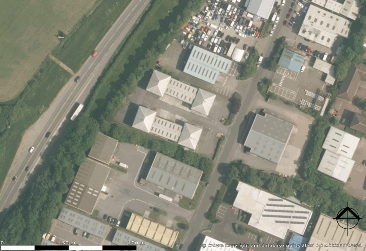 Industrial Unit in Bumper Farm Industrial Estate - photo 2