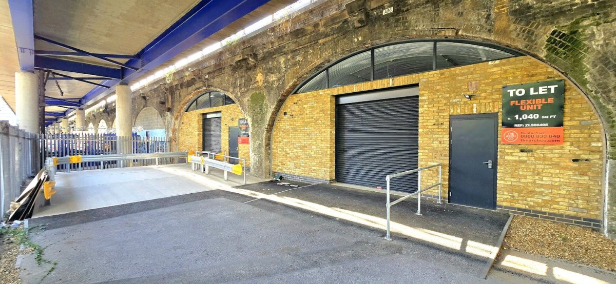 Industrial Unit in Shadwell, London - photo 2