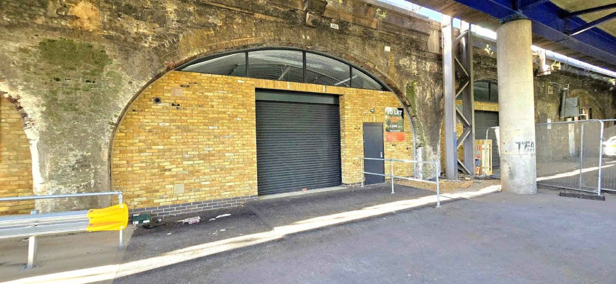 Industrial Unit in Shadwell, London - photo 3