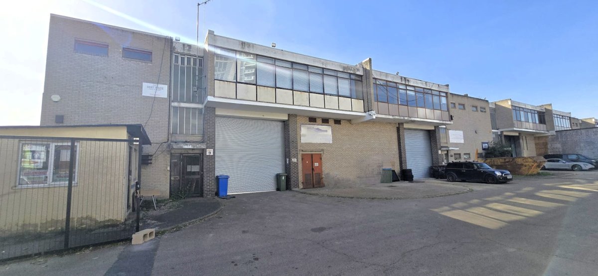 Industrial Unit in Abbey Wood, London - photo 2