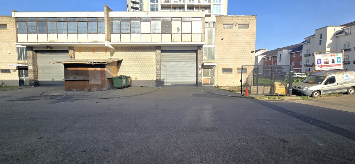 Industrial Unit in Abbey Wood, London - photo 2