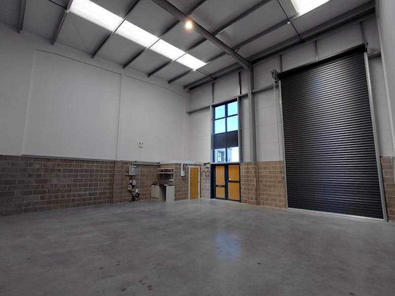Industrial Unit in Wimborne - photo 2