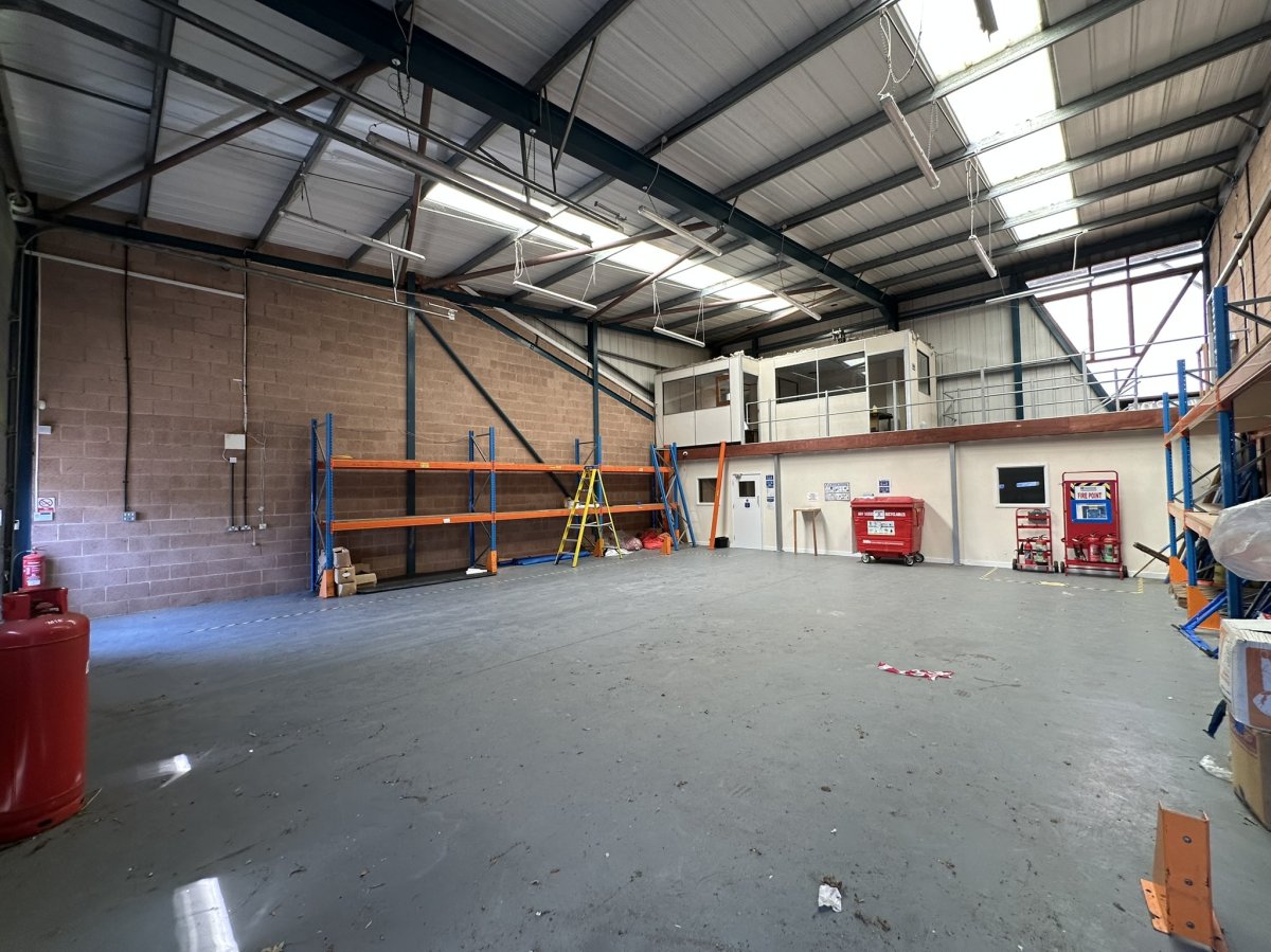 Industrial Unit in Clyst Honiton - photo 4
