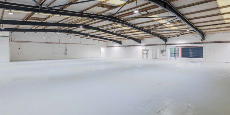 Industrial Unit in Plymouth - photo 2