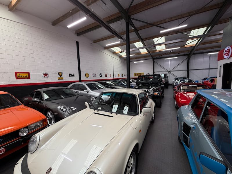 Industrial Unit in Llandow Trading Estate - photo 2
