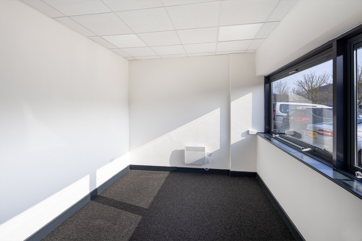 Industrial Unit in Gateshead - photo 3